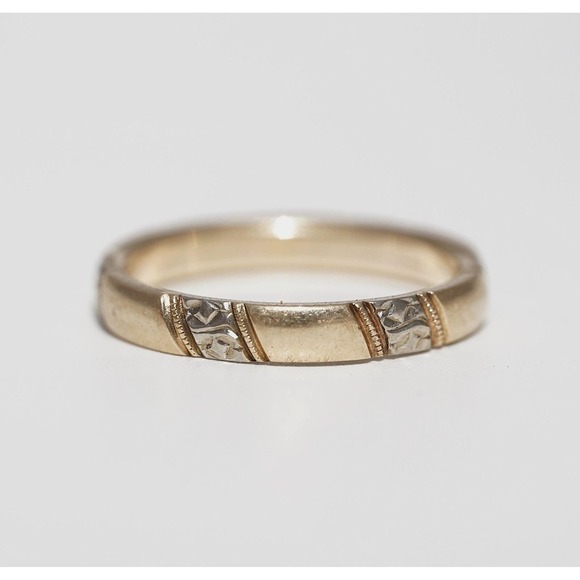 Antique Jewelry - Antique Art Deco 14k Solid Yellow White Gold Engraved Diamond Ring - Thick Band